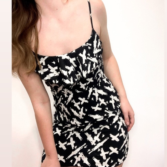 X Black Pattern Dress - Picture 2 of 2